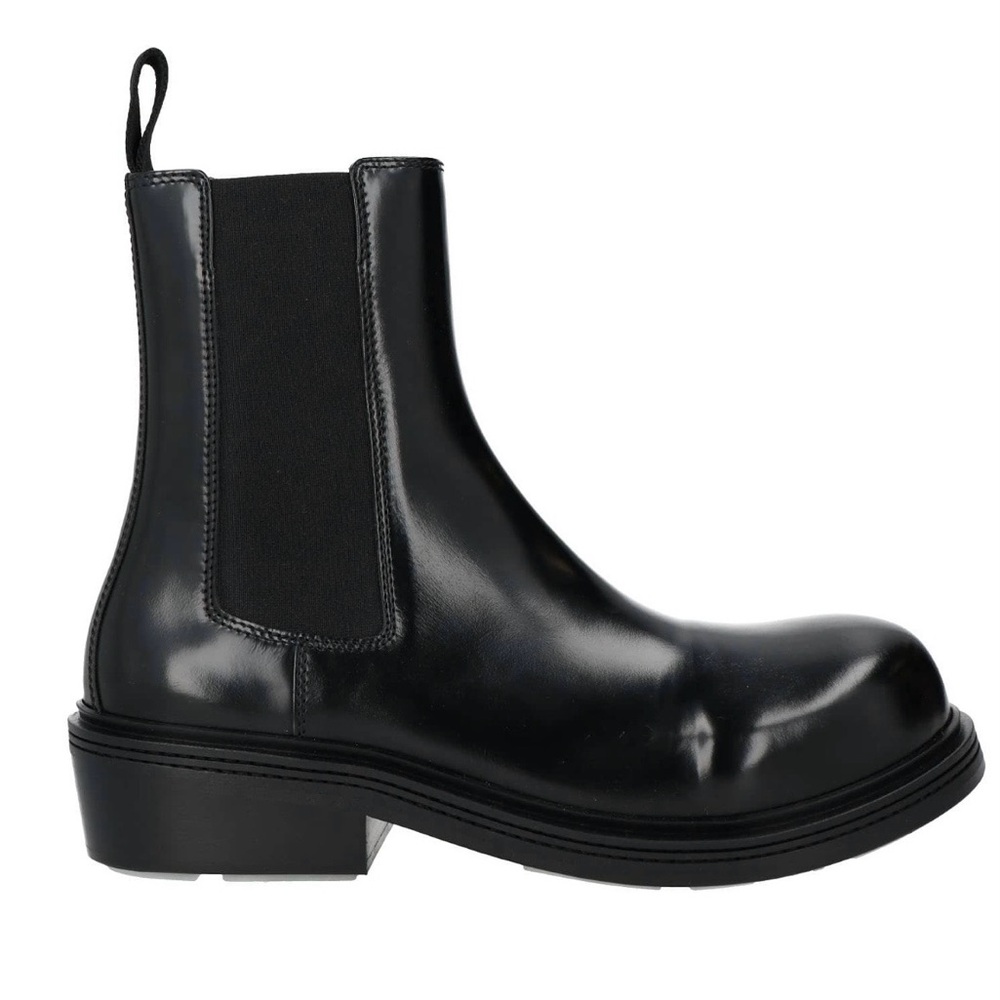 Bottega Veneta Glossy Black Leather Boots